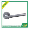 SZD STLH-010 Competitive Price Sprung Lever 19 Mm Door Handle On Round Rose Stainless Steel